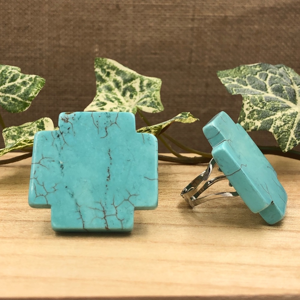 🍀 Turquoise Square Cross Adjustable Ring
